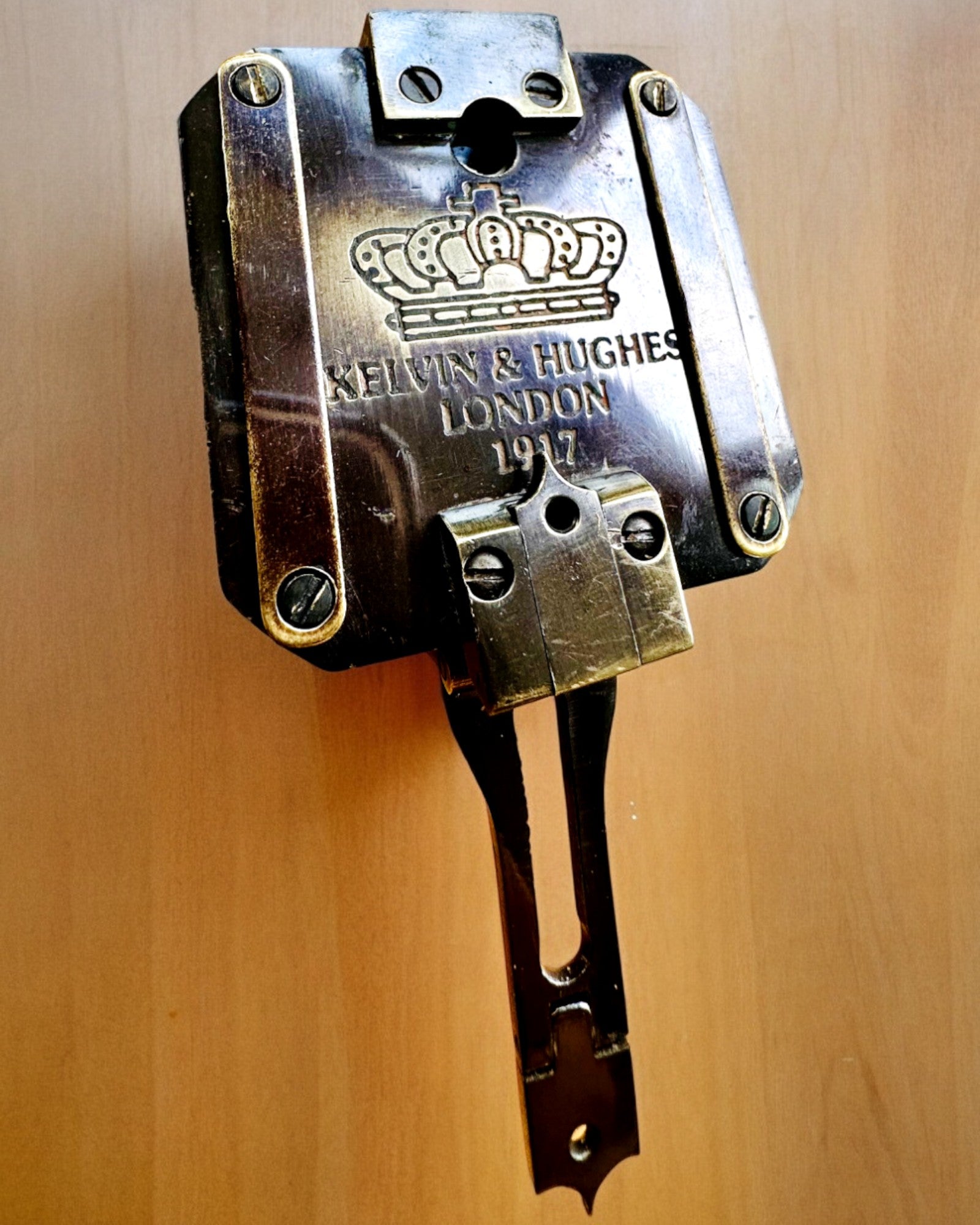 Solid, premium kaptajnskompas "Navigator" - med mulighed for personlig gravering