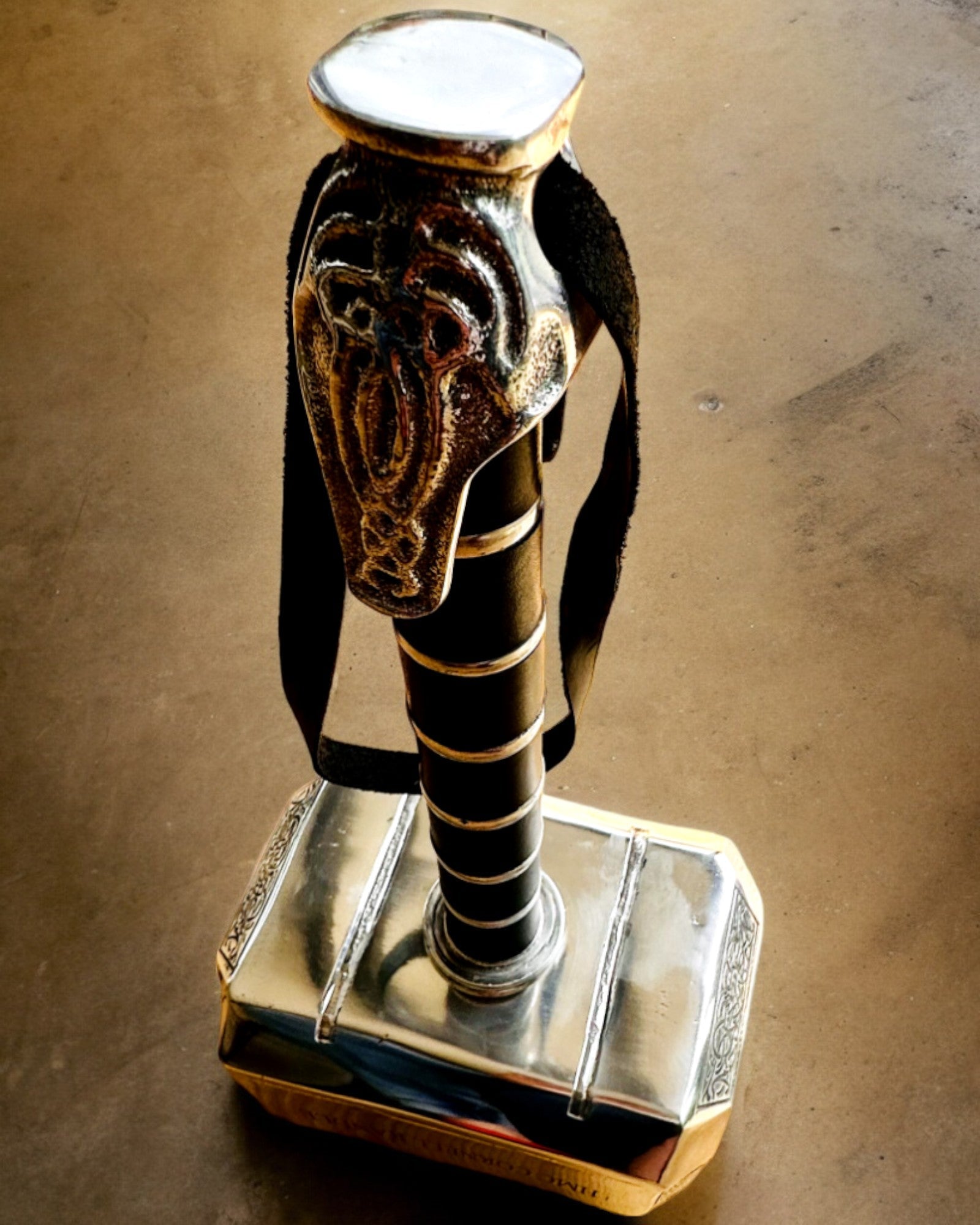 Thors Hammer "Chief" - Håndlavet Håndværkerhammer, personliggørelse med gravering som gave