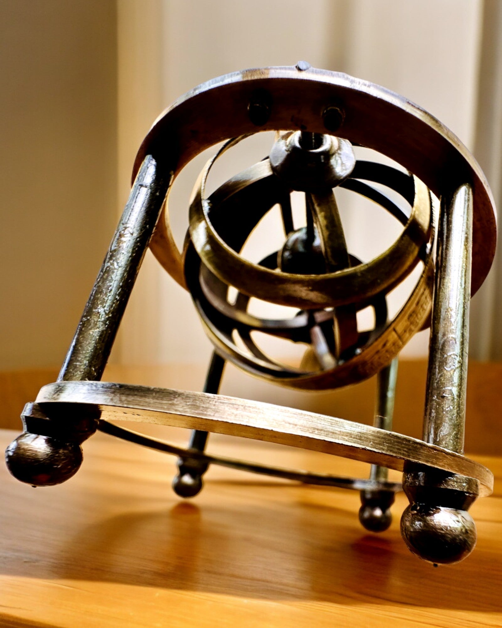 Astronomisk Ur "Kosmisk Harmoni" - mulighed for personliggørelse med gravering