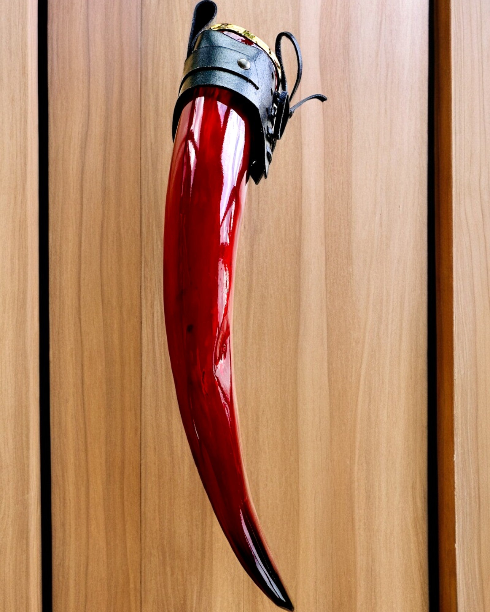 Krigers hornkrus - Rød - med mulighed for personlig gravering