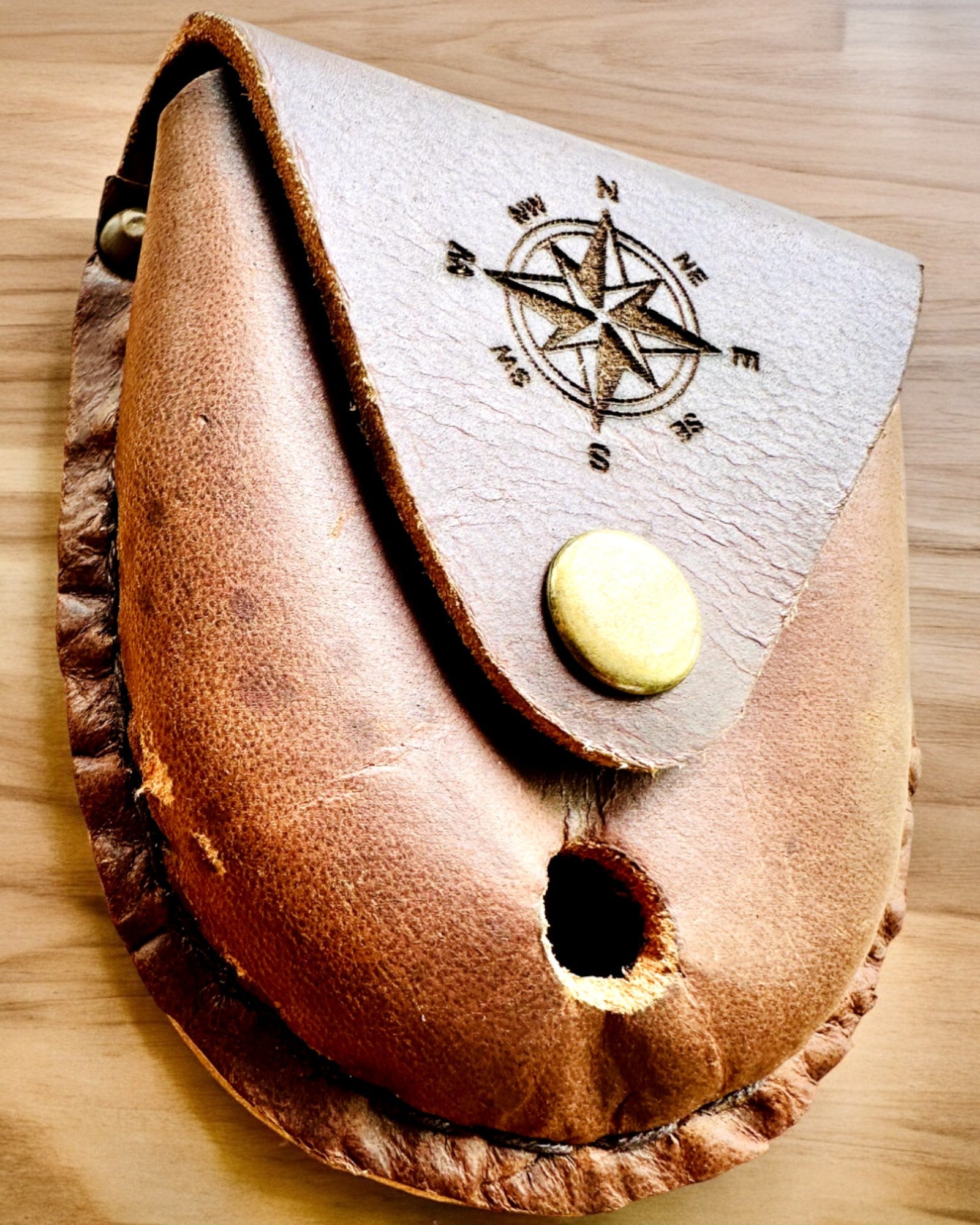 Læderetui "Odkrywca" - til kompakt kompas eller lommeur - mulighed for personlig gravering