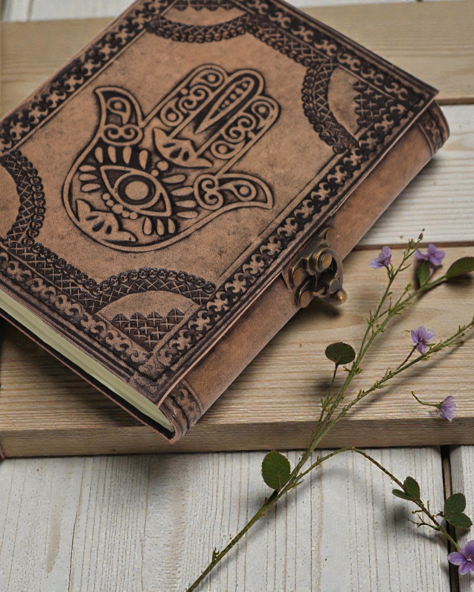 Noteshæfte i læder Hamsa Vogter – esoterisk dagbog 17,5 × 12,5 cm