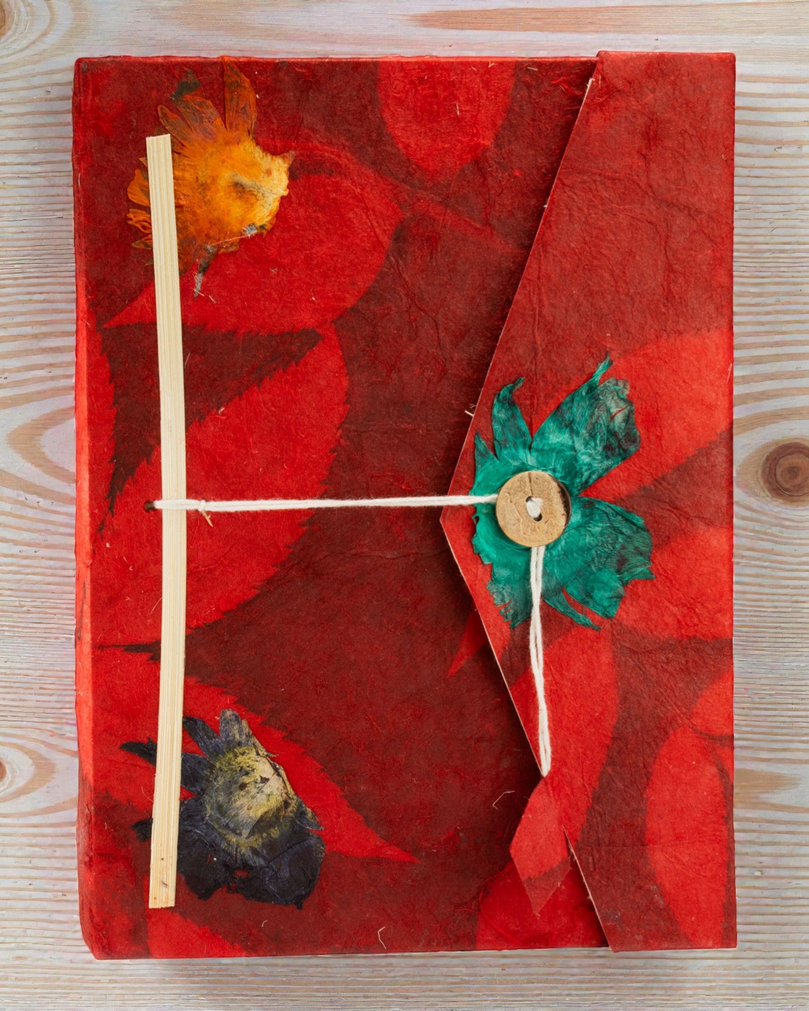 Kunstnerisk notesbog Lokta Ruby Bloom – Dristige blomster (45 ark, 21 x 15 cm)