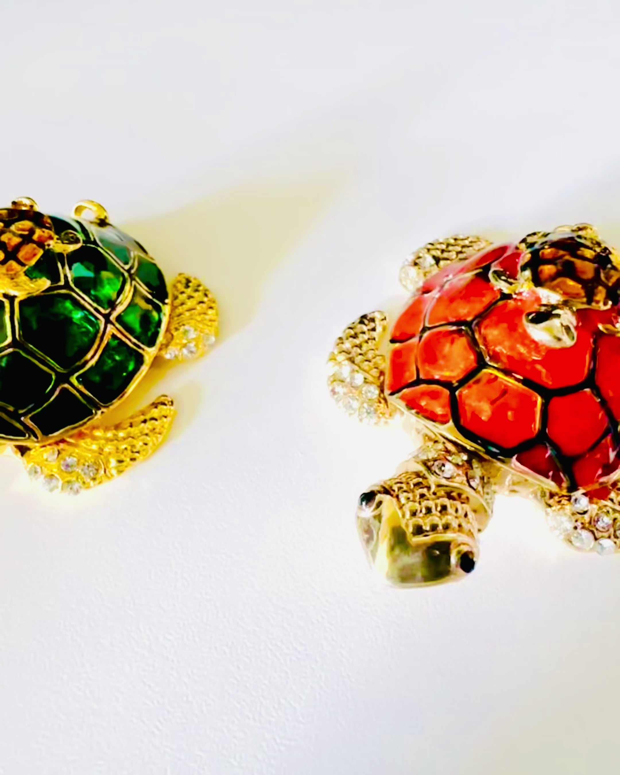 Skrin "Skildpaddefamilien" - farve orange, personliggørelse med gravering