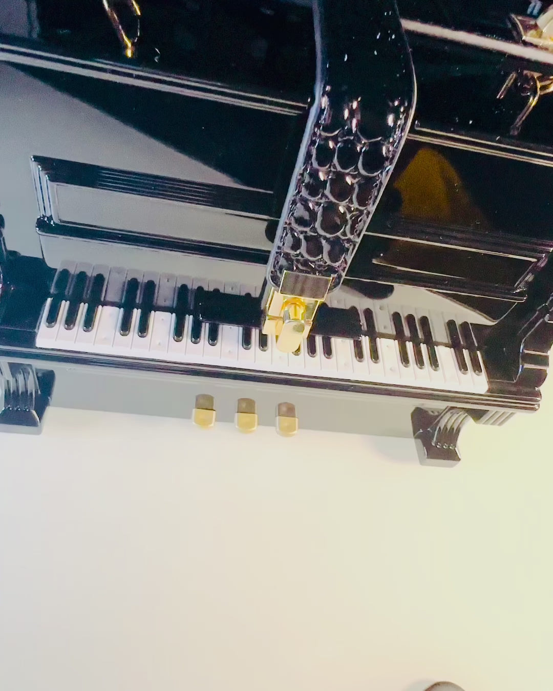 Damehåndtaske “Elegant Klaver” i Sort og Hvid