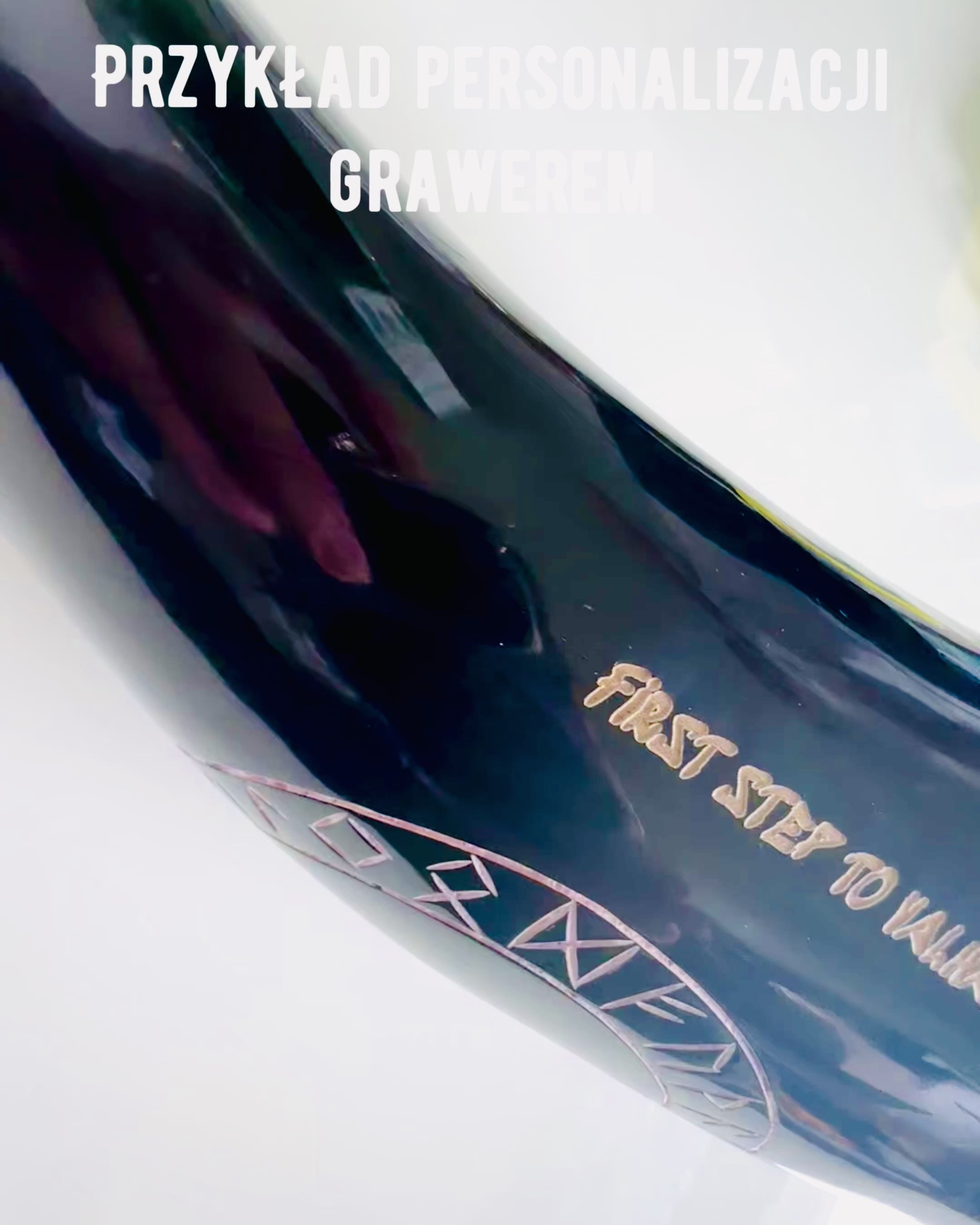 Hornkrus "Viking Valor" - Håndgraveret, Premium Kvalitet - 4 varianter at vælge imellem