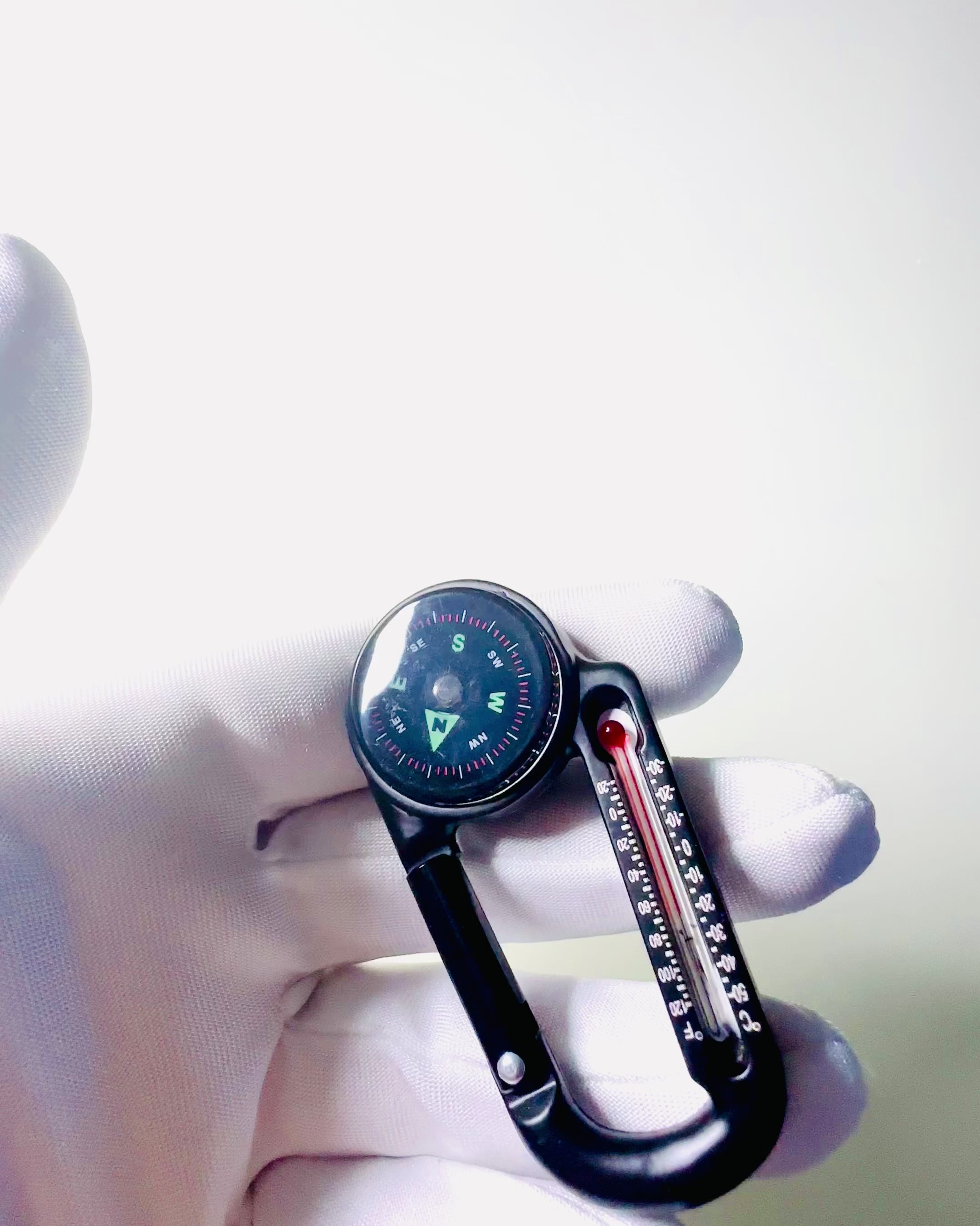 Karabinhagekompas med termometer, nøglering - mulighed for gravering