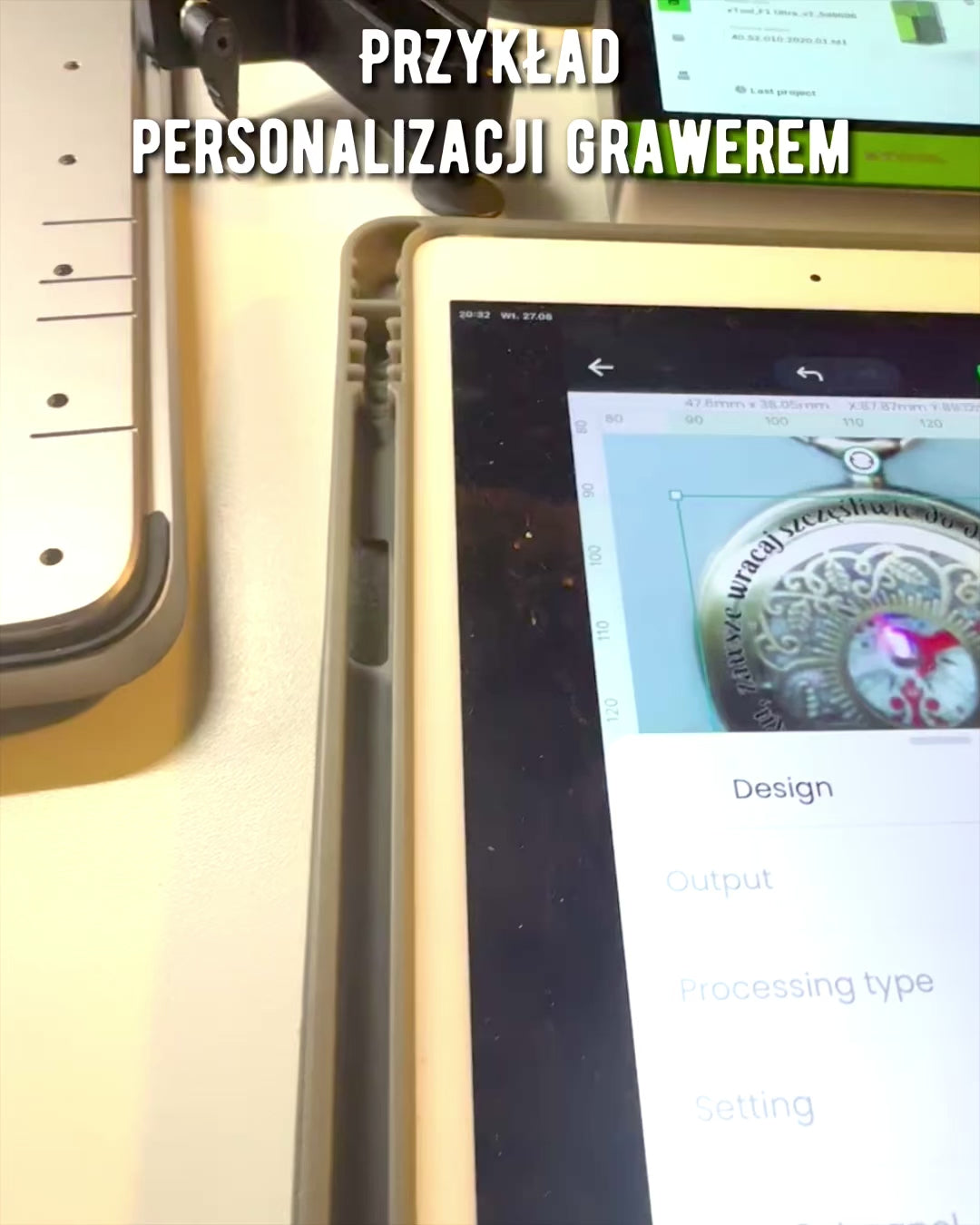 Vintage Navigationskompas med Filigranmønster – brun-guld farve