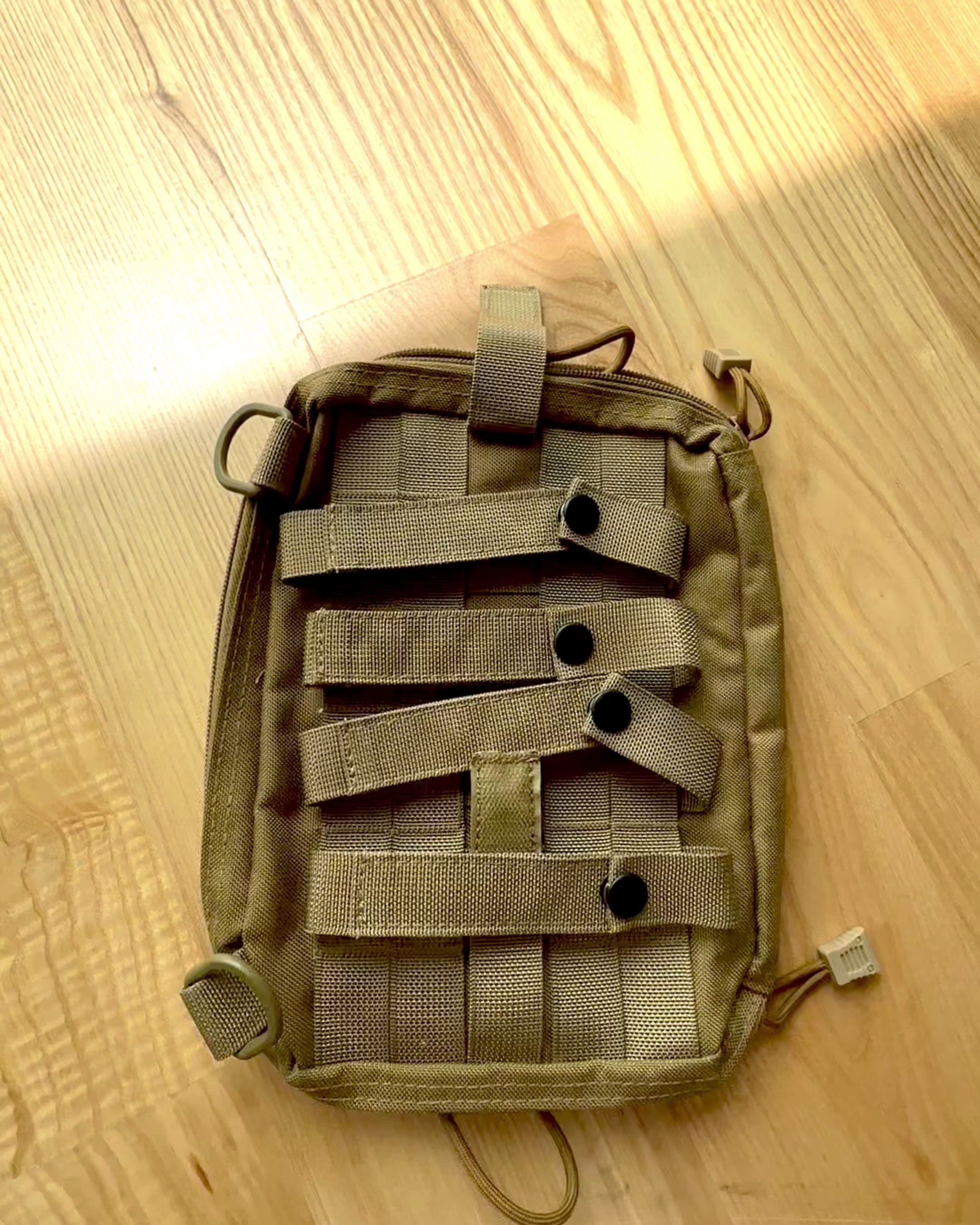 Taktisk rejsesæt - MOLLE "Militaris" - 26 cm x 5,5 cm x 19 cm