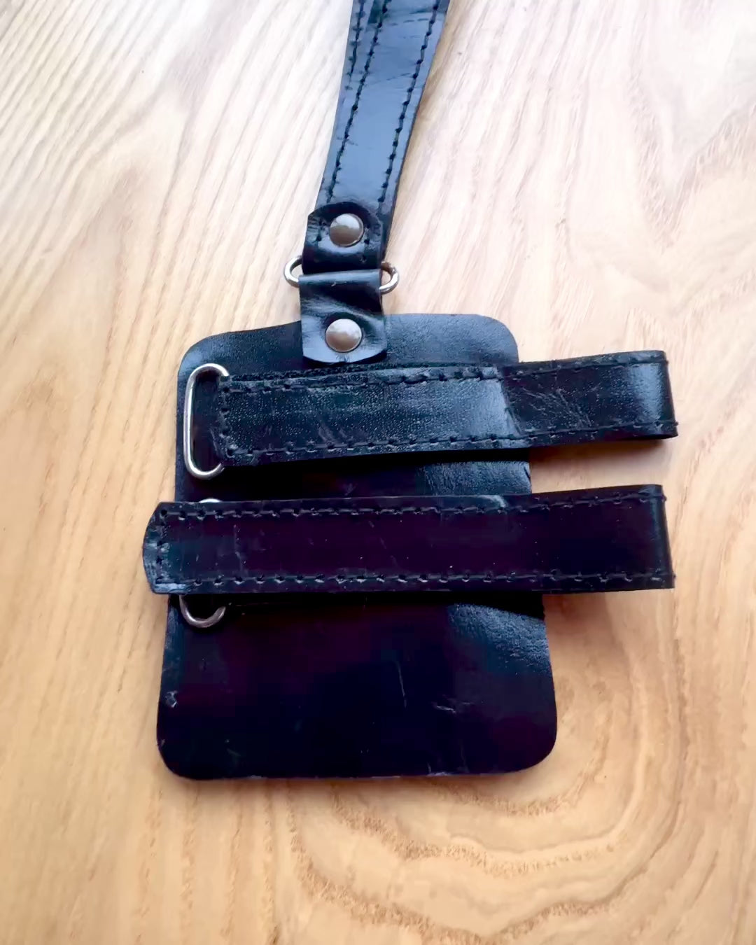 Håndlavede Black Panther-etui til Stok med Mulighed for Gravering - Håndlavet af Naturlæder