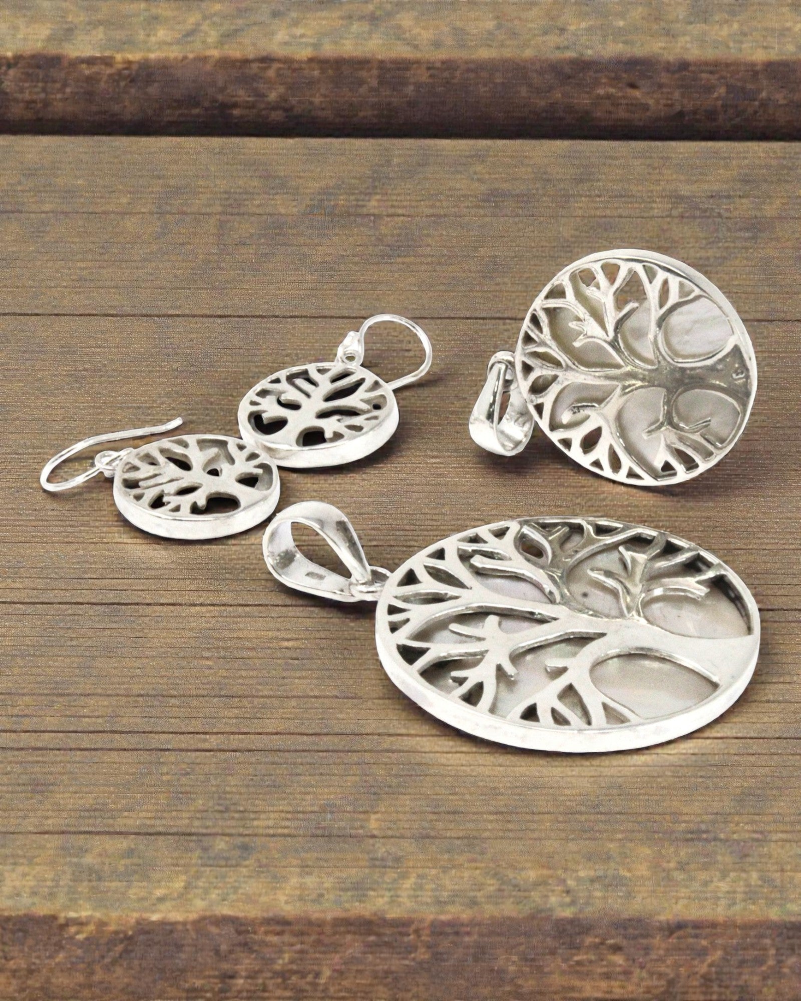 Sølvvedhæng Livets Træ 30 mm – Mother of Pearl Pure Light