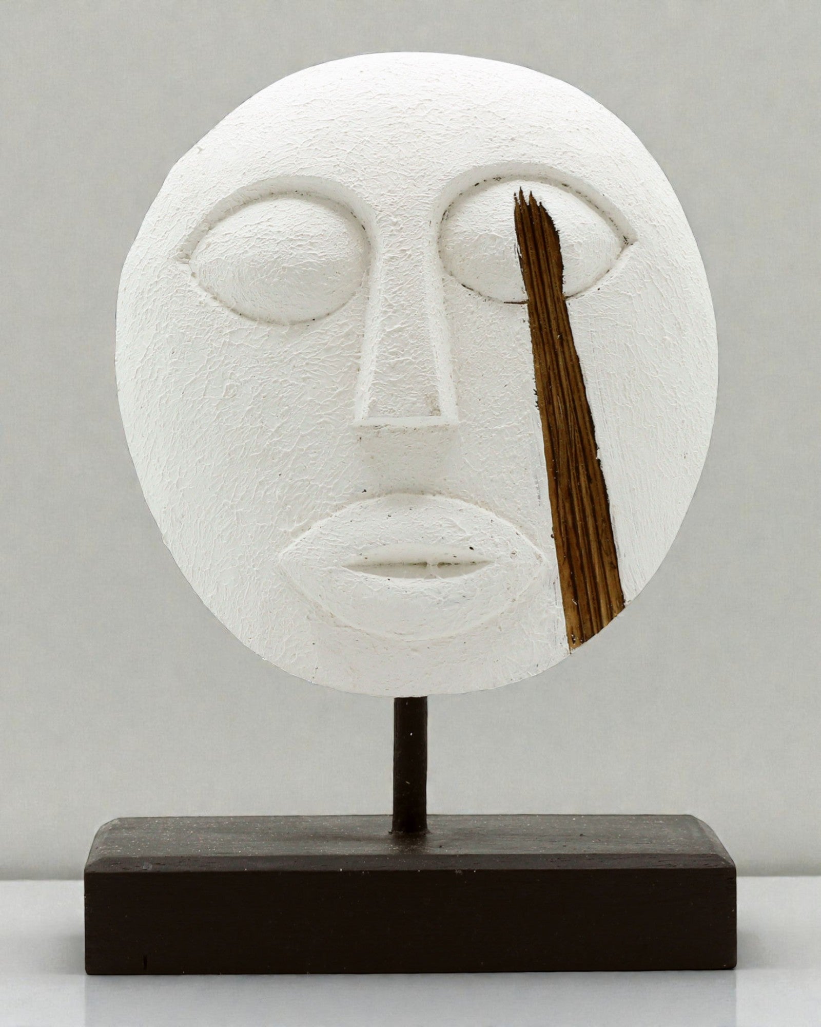 Timoresisk Maske Forfædrenes Vogter 27x20 cm – Hvid