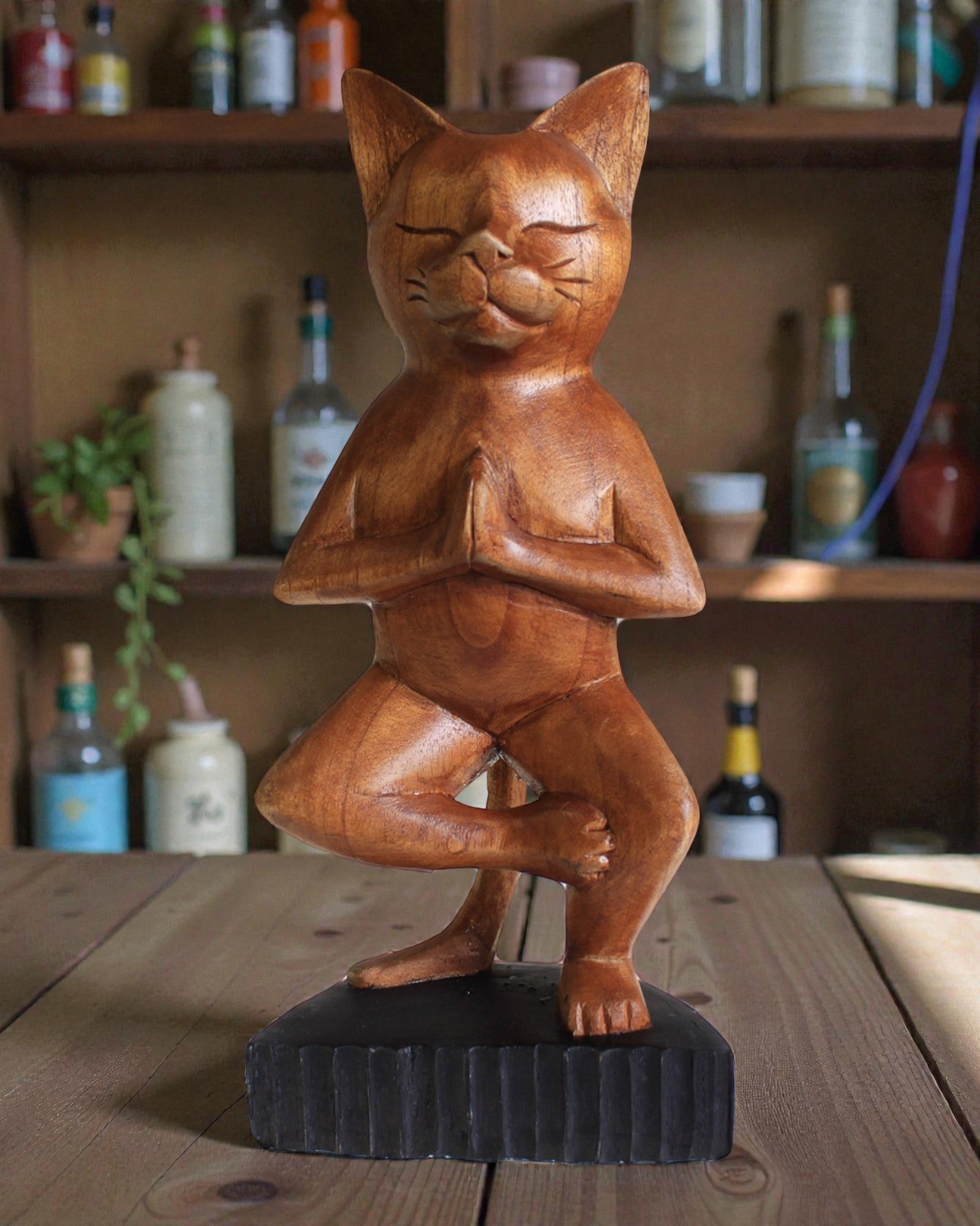 Katteskulptur – Yoga 2 Ét Ben 30 cm