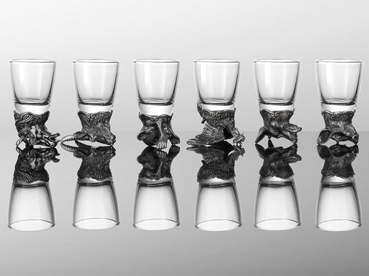 Sæt med 12 snapseglas på 25ml med karaffel på 250ml og mulighed for personlig gravering