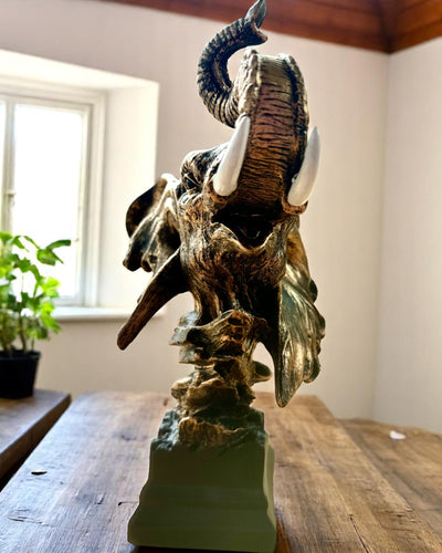 Dekorativ Statuette "Savannens Stolthed" – Elefanthovedfigur med mulighed for gravering, som gave