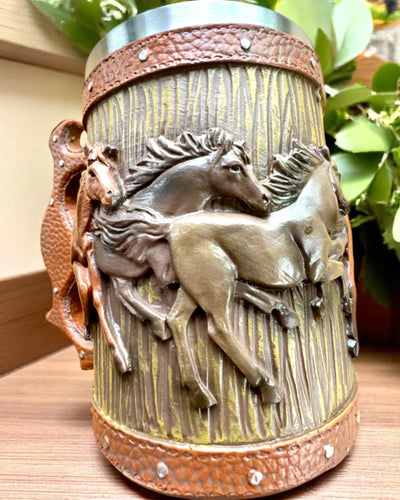 Krus med hestemotiv, 330 ml, mulighed for personlig gravering som gave