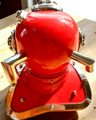 Dybdeopdagerens Hjelm - Samlerudgave med Mulighed for Gravering, 35 cm, gave til brandmand eller dykker