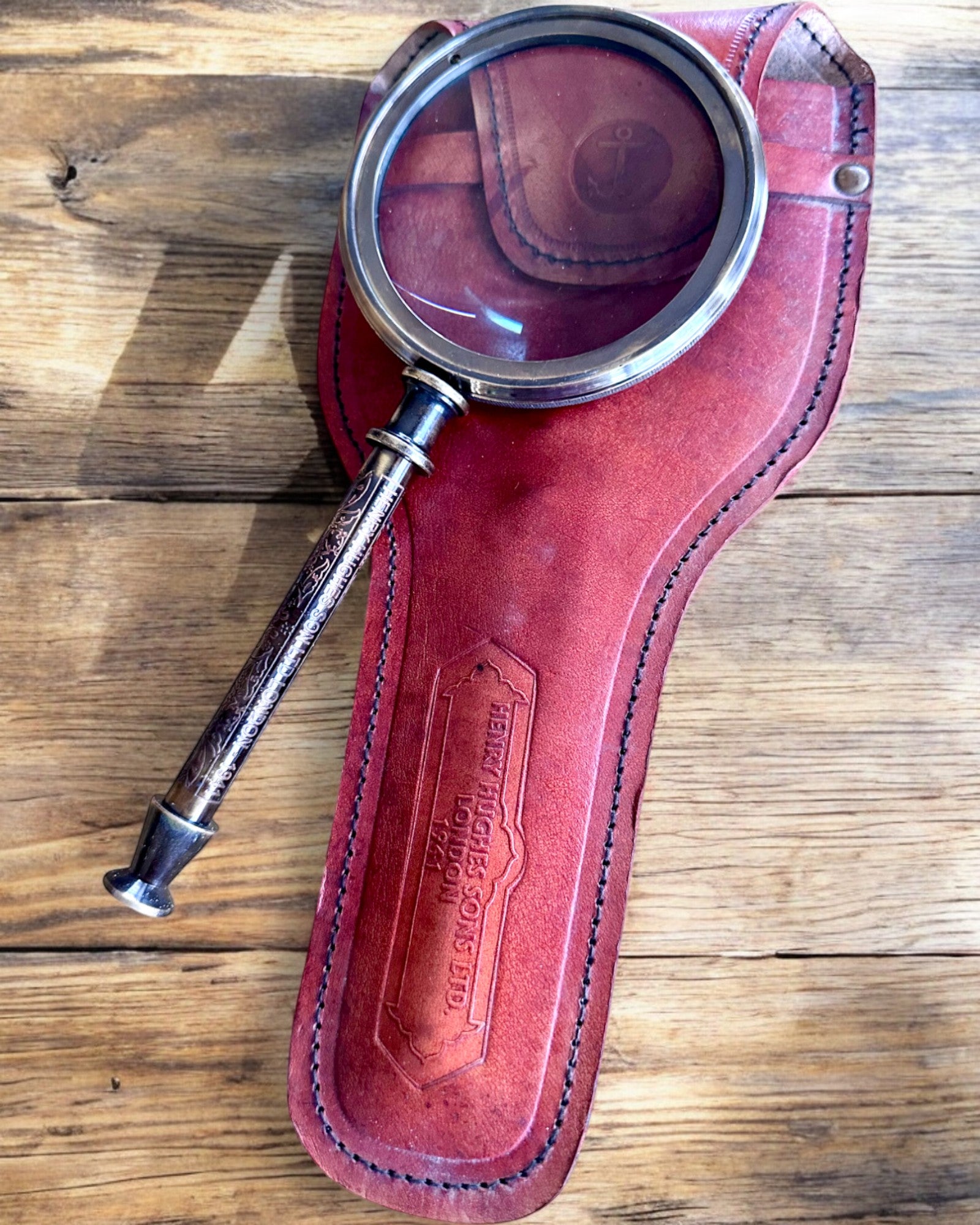 Messingforstørrelsesglas Navigator 1941 med Læderetui – Håndlavet, Premium, mulighed for personalisering som gave