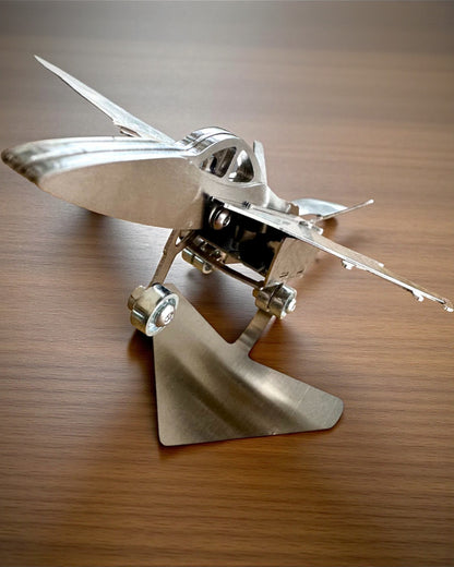 Metalmodel af jagerflyet "SkyRaptor" – rustfrit stål, personlig gravering som gave