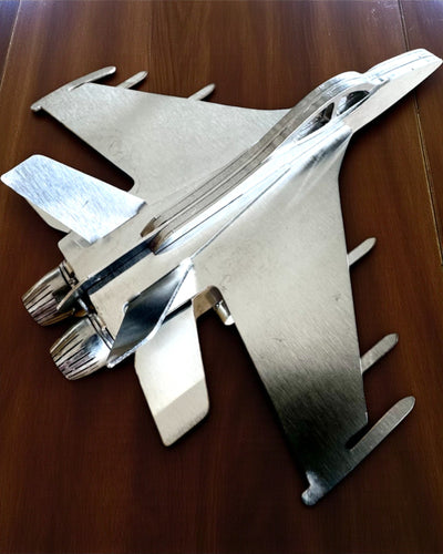 Metalmodel af jagerflyet "SkyRaptor" – rustfrit stål, personlig gravering som gave