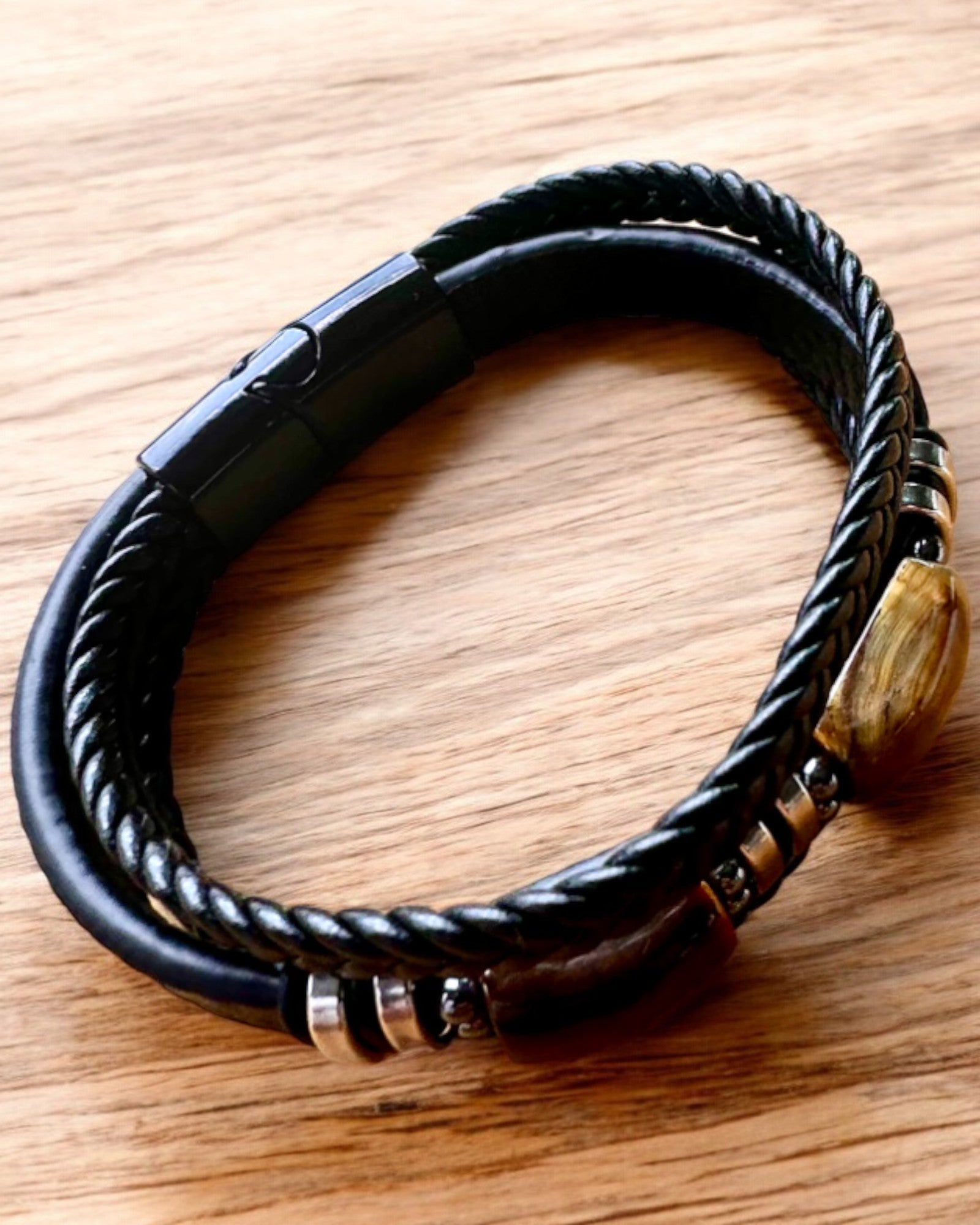 Armbånd "Tigerøje" med mulighed for personalisering som gave