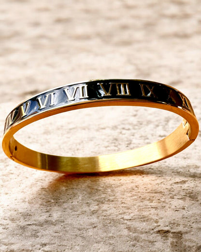 Armbånd "Czas Elegancji" - farve guld Rustfrit Stål med Romertal, mulighed for personlig gravering
