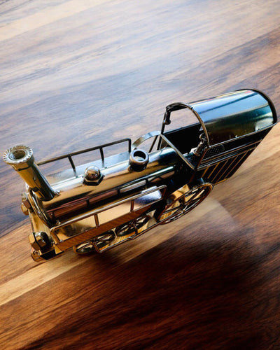 Lokomotywa af jern "Retro Express" – dekoration, model, håndlavet med mulighed for gravering som gave