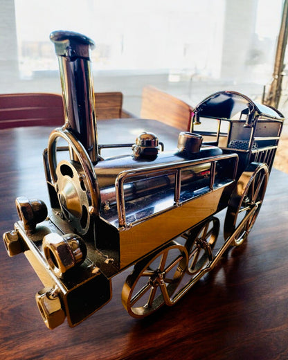 Lokomotiv af jern "Retro Express" – dekoration, model, håndlavet med mulighed for gravering