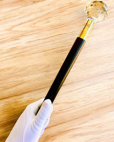 Laska til spadsereture "Hvid Diamant" - Håndlavet i træ, mulighed for gravering