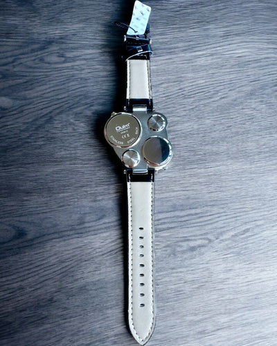 Overlevelsesur „Explorer 4in1”, mulighed for personliggørelse med gravering som gave