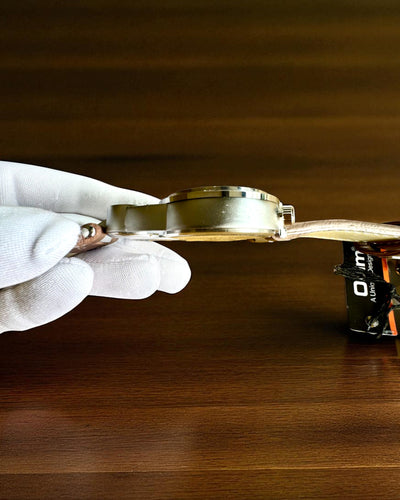 Overlevelsesur „Explorer 4in1”, mulighed for personliggørelse med gravering som gave