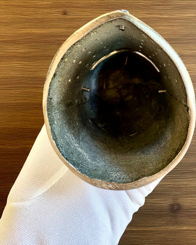 Mini Riddershjelm „Guardian” af messing – håndlavet, 12 cm, mulighed for tilpasning med gravering som gave