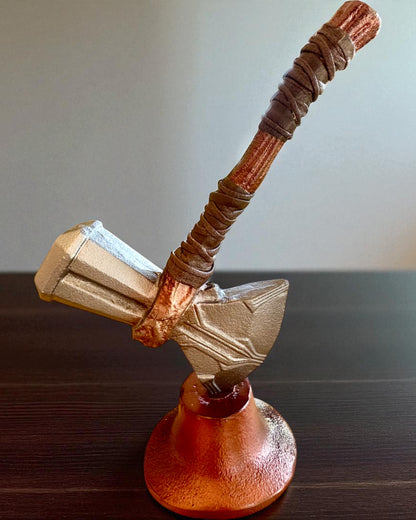 Storm Relic – dekorativ hammer med base, 26 cm, håndlavet, mulighed for tilpasning med gravering som gave