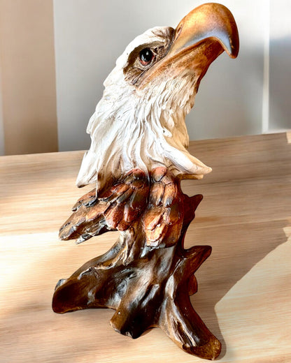 "Orzeł Wolności" - Skulptur af Harpiks med Mulighed for Gravering som gave 26,5 cm høj