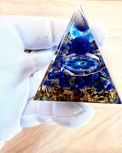 Orgonitisk energipyramide "Zenith" med Lapis Lazuli, ideel som gave