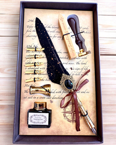 Kalligrafisæt "Elegance i Praksis" med Gravering, som gave. 2 farvevarianter at vælge imellem