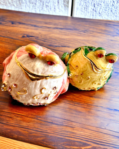 Elegant dekorativ æske "Żabi Skarb" til gave med personalisering, med mulighed for gravering