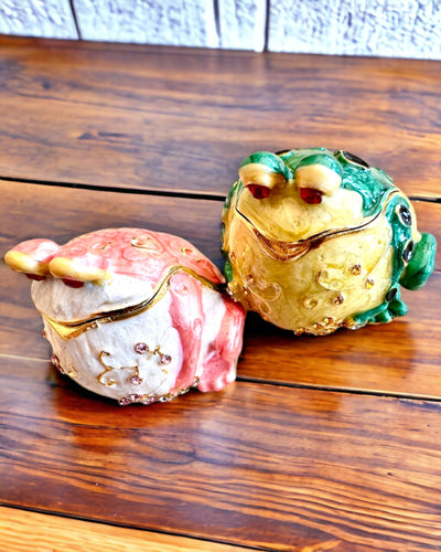 Elegant dekorativ æske "Żabi Skarb" til gave med personalisering, med mulighed for gravering