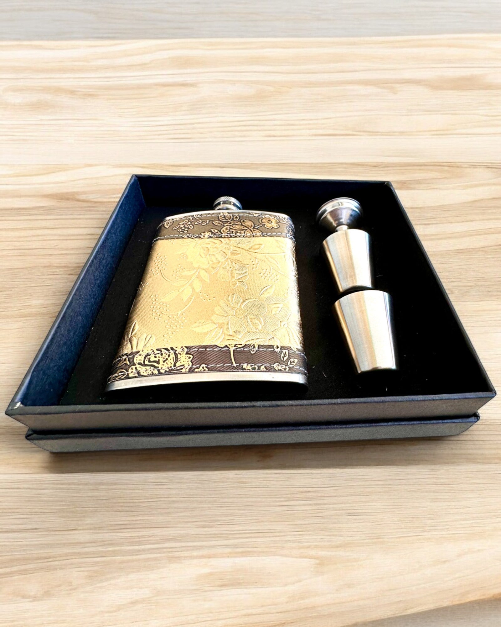 Elegant "Golden Rose" lommelærke med sæt af glas, personliggørelse med gravering til gave