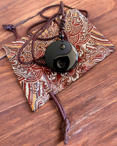 Boho halskæde med Obsidian Yin Yang Tai Chi, mulighed for personlig gravering som gave