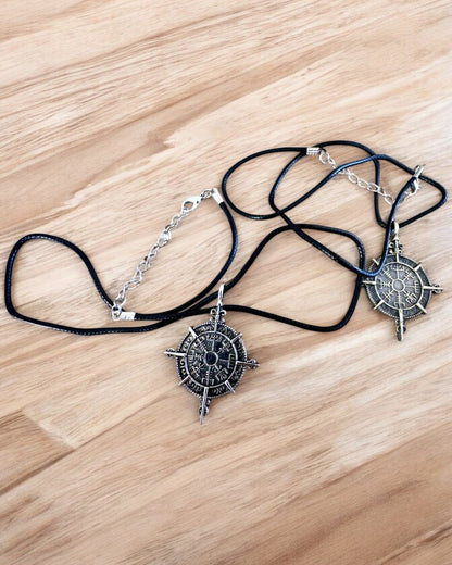 Amulet "Wojownik Północy" - Vikingekompas, mulighed for personlig gravering som gave, 2 varianter at vælge imellem