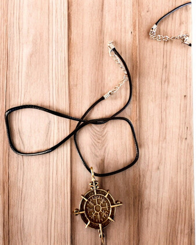 Amulet Nordens Kriger - Vikingekompas, mulighed for personlig gravering som gave, 2 varianter at vælge imellem