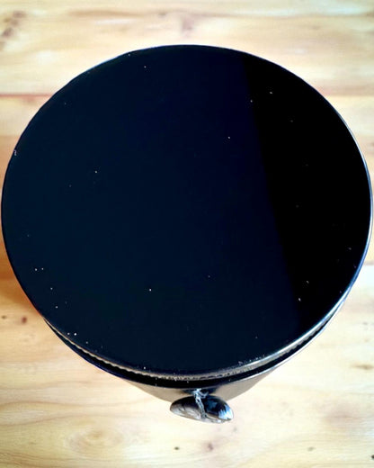 Intentionel sojavokslys 250 ml med naturlig sten – vælg din energi: Citrin eller Granat, personliggørelse med gravering som gave