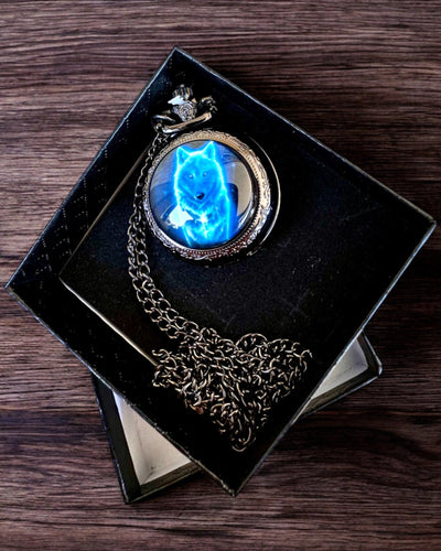 Lunar Wolf Lommeur – Måneulvens Ur, mulighed for personlig gravering som gave