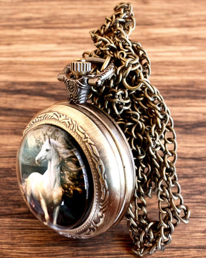 Lommeur Unicorn Elegance med kæde, enhjørningemotiv, gratis specialgravering
