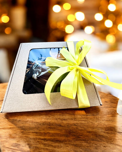 Intentionel sojavokslys 250 ml med naturlig sten – vælg din energi: Citrin eller Granat, personliggørelse med gravering som gave