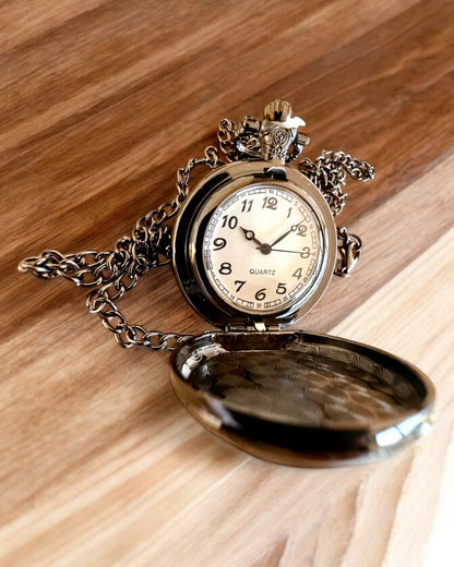 Lommeur "Tygrisk Elegance" i rustfrit stål med mulighed for gravering som gave