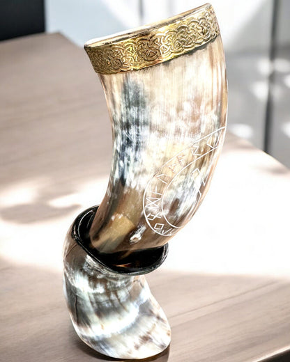 Hornkrus "Viking Valor" - Håndgraveret, Premium Kvalitet - 4 varianter at vælge imellem