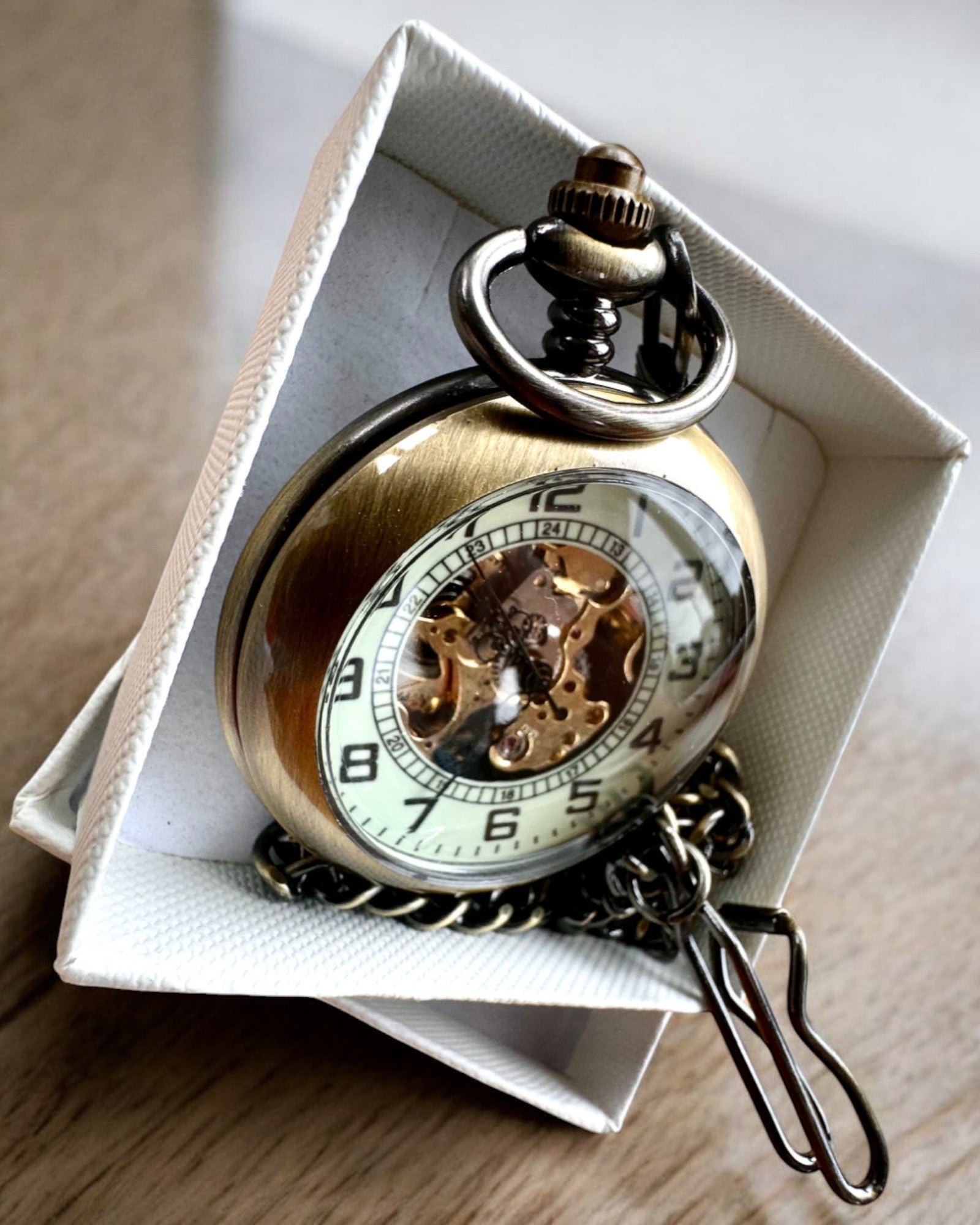 Klassisk Lommeur "Oldtimer" - stilfuld retro elegance, mulighed for personlig gravering som gave