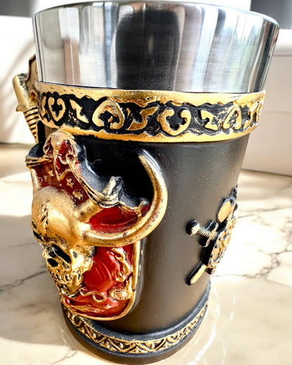 Karnawałowy Kufel Wojownika - 600 ml, 16 cm høj, mulighed for personlig gravering som gave